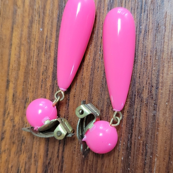 Vintage Bracelet and Clip on earrrings  pink - Picture 2 of 6
